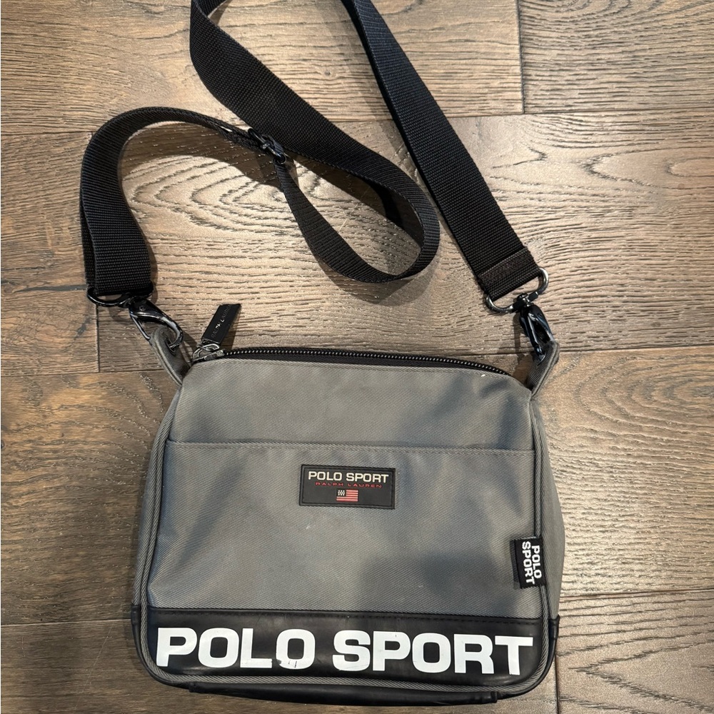 🔥VINTAGE 90’s Polo Sport Cross Body bag. good condition!🔥
